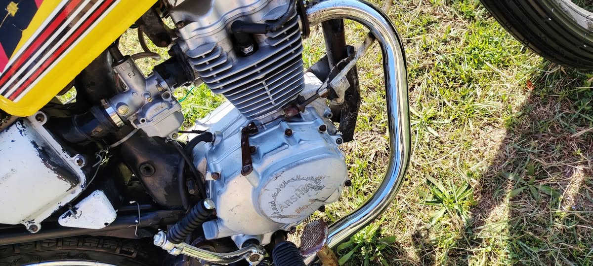 السلام عليكم دراجه 4كير نضيفه وصوت مابيه السعر 250 وبيه مجال الرقم ***********
