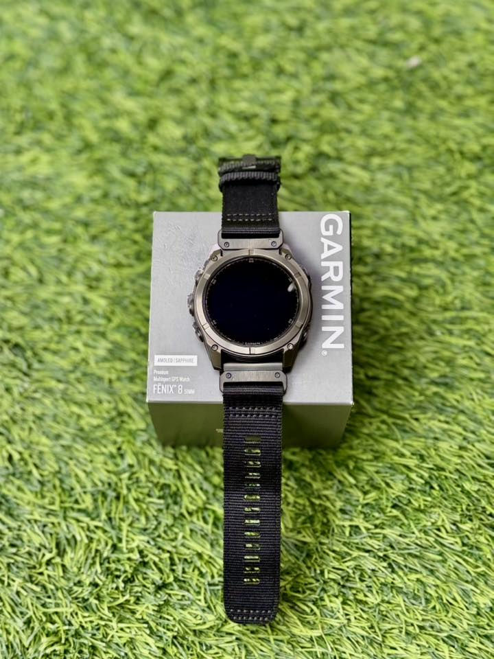للحجز خاص آو واتساب ***********
⁨ 🔥 Garmin Fenix 8 Sapphire AMOLED Titanium 51mm – القمة في الساعات الذكية! 🔥
إذا كنت تبحث عن ساعة تجمع بين الأداء العالي + المتانة المطلقة + التصميم الفاخر… هذه هي الاختيار الأمثل 👇

🏆 أبرز المواصفات الرائعة:
✨ شاشة AMOLED عالية الوضوح 1.4″ بحماية زجاج Sapphire مقاوم للخدش — وضوح وتفاصيل مذهلة 🌟 
💪 هيكل تيتانيوم خفيف وقوي + أزرار مقاومة للماء حتى 10 ATM 🏊‍♂️ 
📍 GPS متعدد الترددات + SatIQ™ لتتبع موقع أدق في كل المغامرات 📡 
💓 مراقبة صحة كاملة: نبض القلب، تشبع الأكسجين، تتبع النوم، Training Readiness وأكثر 💥 
⚡ بطارية تدوم حتى 29 يوم في وضع الساعة + عمر أطول في أوضاع الرياضة ⏱️ 
🗺️ خرائط مدمجة وملاحة كاملة لجميع النشاطات 🚴‍♂️ 🏃‍♂️ 
📱 اتصالات ذكية: إشعارات، مكالمات، رسائل، Garmin Pay ودعم الموسيقى 🎶 
#ساعات_كارمن #ساعة_عسكرية #garmin #fenix8
