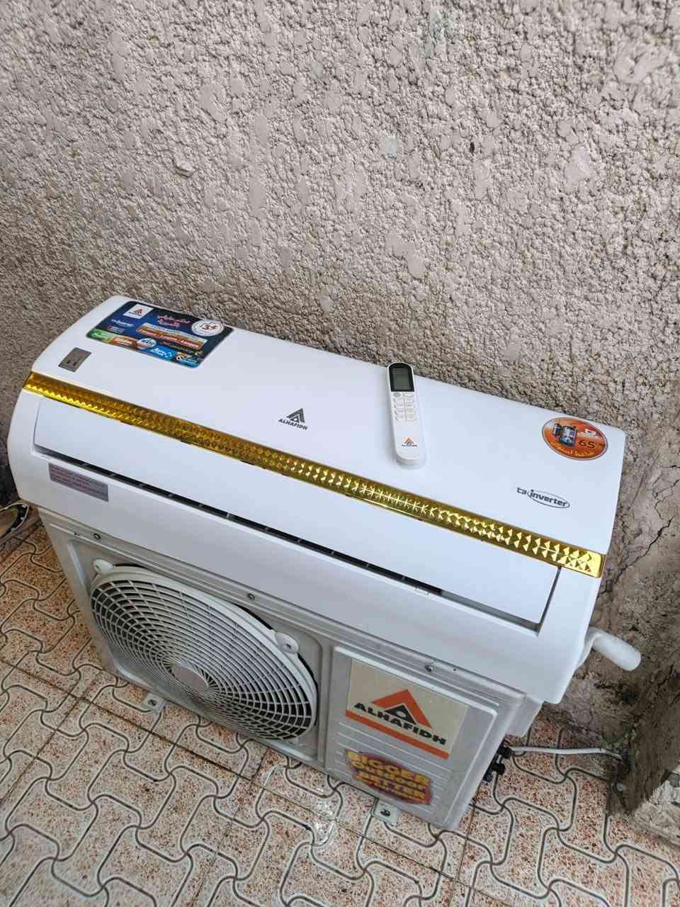 سبلت الحافظ ١ طن انفيرتر تحكم امبير جهاز نظيف كلش انتاج 24 مع كامل اغراضه للبيع مكاني البياع ***********
