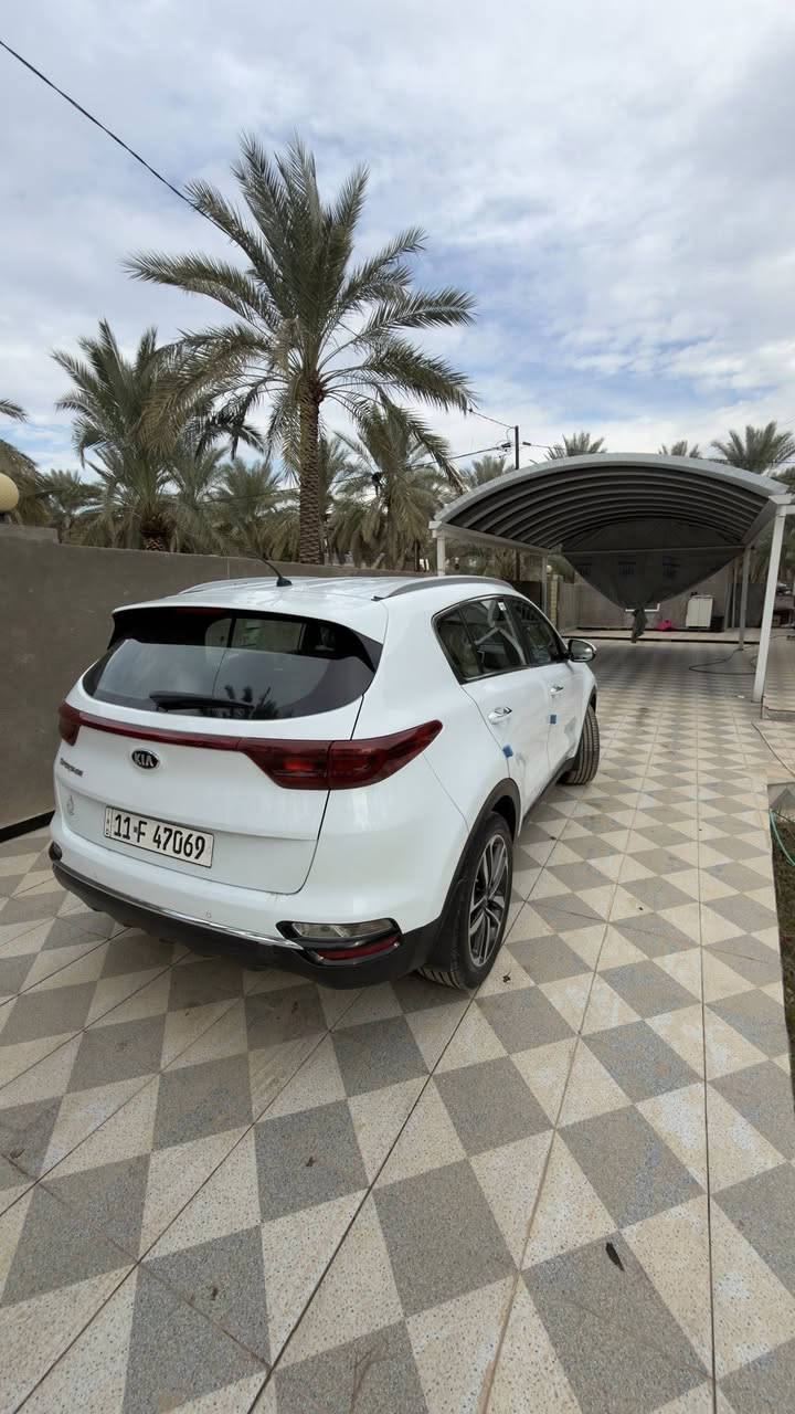 للبيع سبورتج ٢٠٢١ خليجي مكفوله من الصبغ ماشيه ٥٢ رقم بغداد السعر ٢١٠ للاستفسار ***********
