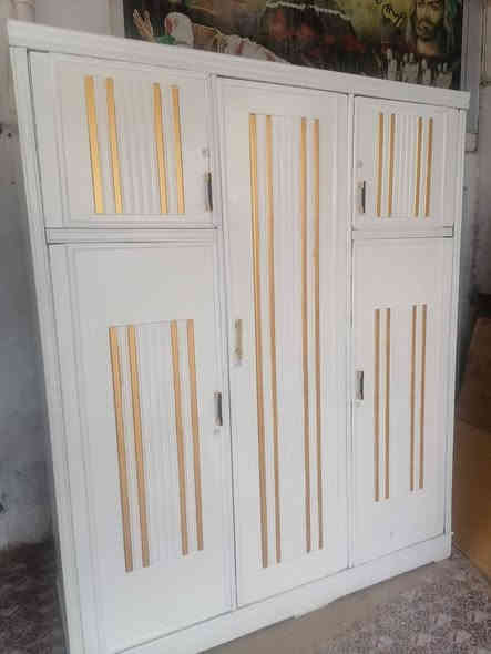 كنتور ثلاث أبواب ملحق صاج عراقي نضافة فول للبيع الديوانيه اتصال ***********
