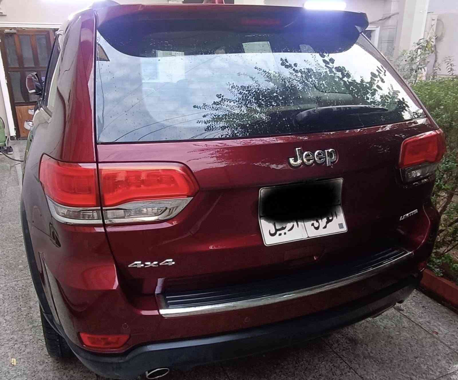 جيب شيروكي 2018 لمتد (خليجي)***********  للاتصال مكان السيارة البصرة
اربيل سنويا منتهية 
جاملغ امامي عكس السايق فقط صبغ 
باب عكس السايق بارد قليل تحت المراية
حساس امامي خلفي 
توقف ذاتي 
مري تعتيم ذاتي 
مري شفط
كشنات كهربائي 
كشن خزن 
تدفئه وتبريد كشنات
تدفئه كشنات الخلفية
شاشات خلف الكشن بلاد
ستيرن تدفئه
شفتات ستيرن
باب خلفي كهرباء 
تشغيل عن بعد 
بانوراما 
تبريد شاشه
ويل 20
تخم تاير تايلندي جديد إنتاج 25
ميكنه 3600
بصمه دخول ذكي
نظام ايكو 
نظام سبورت
مانع تزحلق
شاشة كار بلي 
بانوراما 
شاشات خلفية
السعر 263
