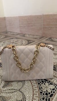 فساتين • اسعار خاصة • للبيع
