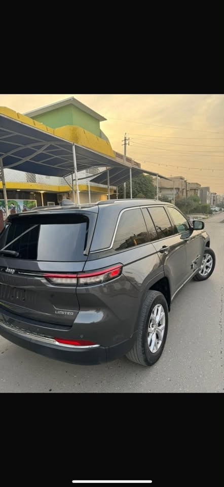 للبيع جيب كراند شيروكي لمتد 2022 الشكل الجديد 5 راكب / وارد امريكي 
 
مواصفات ال لمتدد معروفة فول عدا الفتحة ،، داخل بيجي ، كير ماوس ، وكشن كهرباء وتدفئة وميموري خزن  وحساسات ، رادرات كاملة . بصمة تشغيل عن بعد.

بدون ايرباك يعني ولا ايرباك طاك
ماشية 74 الف ميل

الحادث  موضح بلصور تبديل بابين اصلية مال تفصيخ نفس اللون + جاملغ
مرقمة رقم بغداد
سعر 240 ورقة

عنوان بغداد حي جامعة
واتساب
***********
