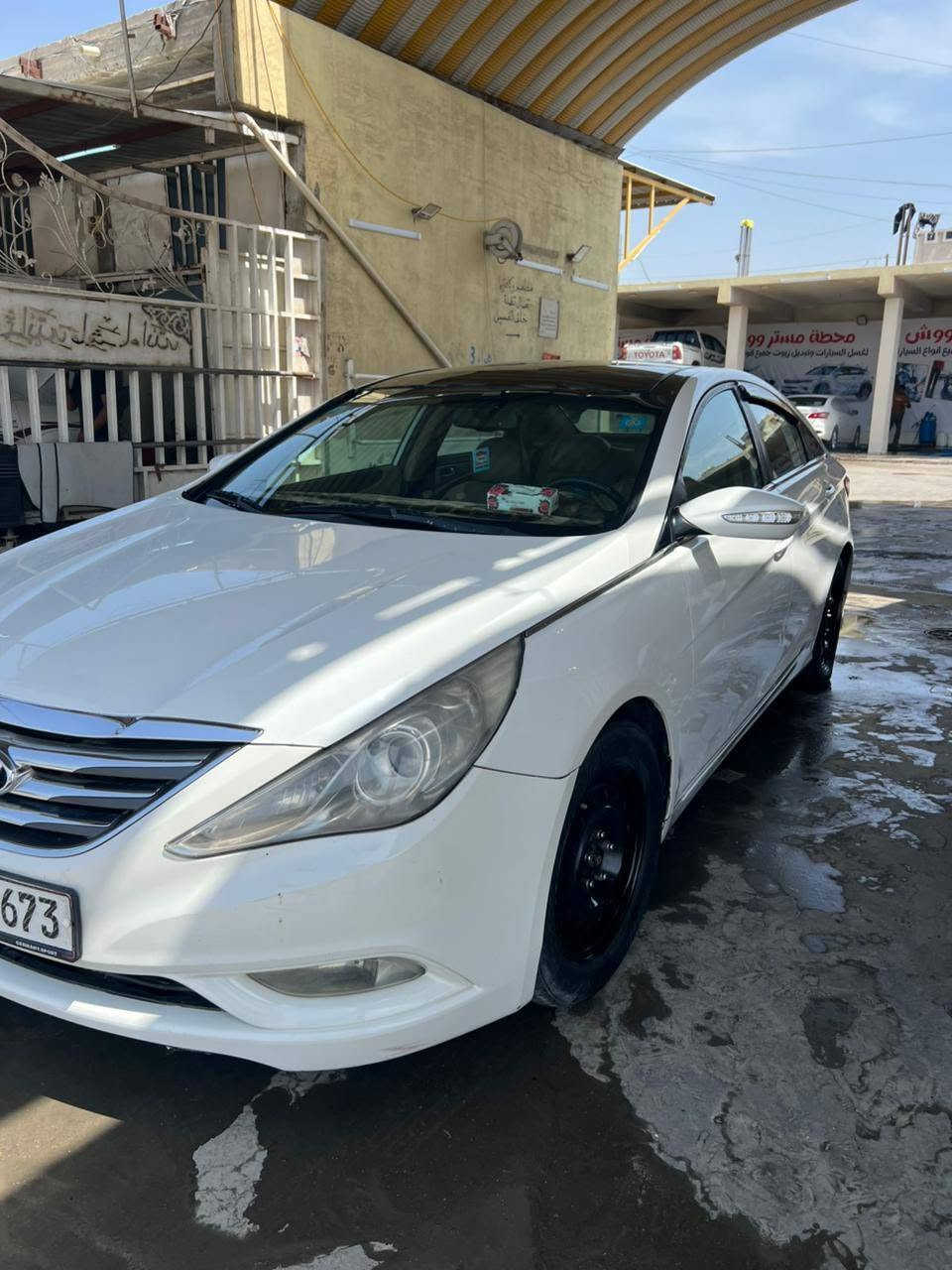 خليجي 2011 محرك 2400 دوش
جاهزة من كلشي بيه الجاملغات الخلفية بيه صبغ من الدوار بدون اي ضرر 
وجاملغ الايمن مبدل بلادي رقم بغداد دولي تحويل ثاني يوم 
 بنورما
 كشنات كهرباء
سياره كلش نظيفه السعر ١١٩ وبيها مجال للشراي
مكان بغداد
*********** 
الرقم ***********
