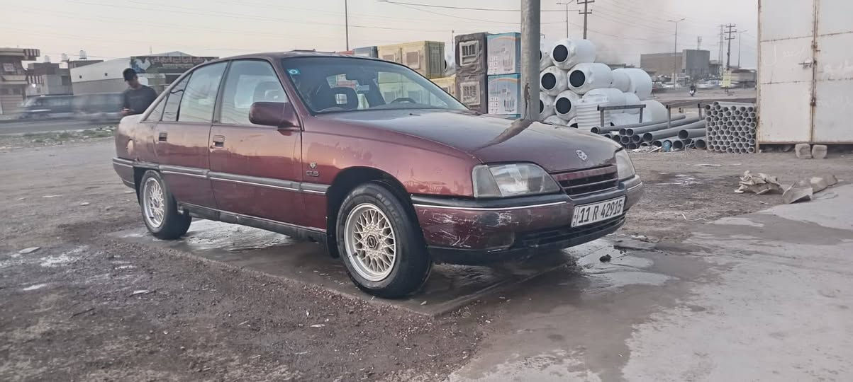 سلام عليكم أوبل اوميكا موديل 89 محرك 2000 كير اوتوماتيك جدد سنويه 27
سعر 26 وبيه مجال مكان بغداد ابو غريب 
رقم الهاتف بي وات سات
***********
