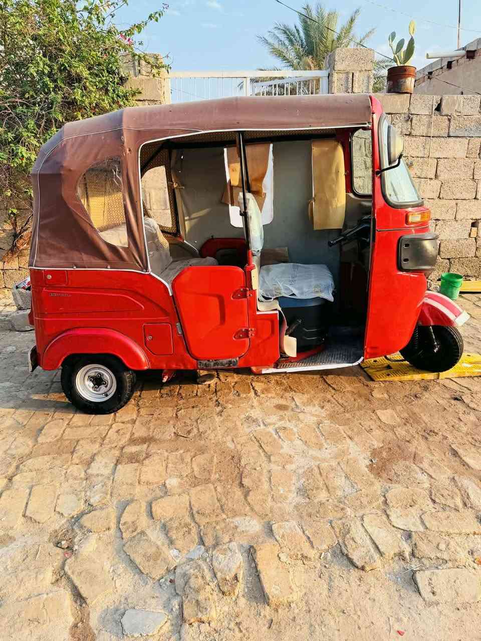 تكتك للبيع موديل 22 شهر 9 رقم وسنويه مكفوله مكاني ناصرية ***********
