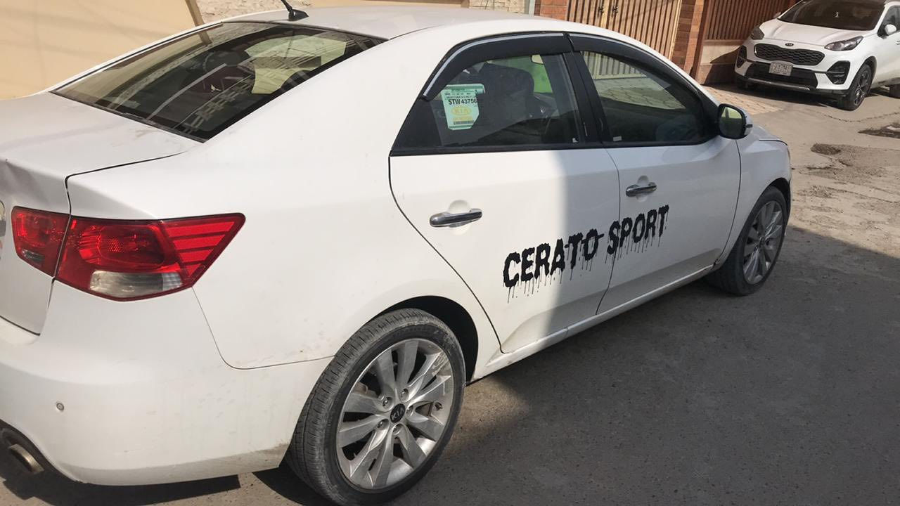 سيراتو ١٠١٢ محرك ١٦٠٠ رقم بغداد السعر ٩٢ ….وباقي التفاصيل على السونار  ..والاتصال***********
