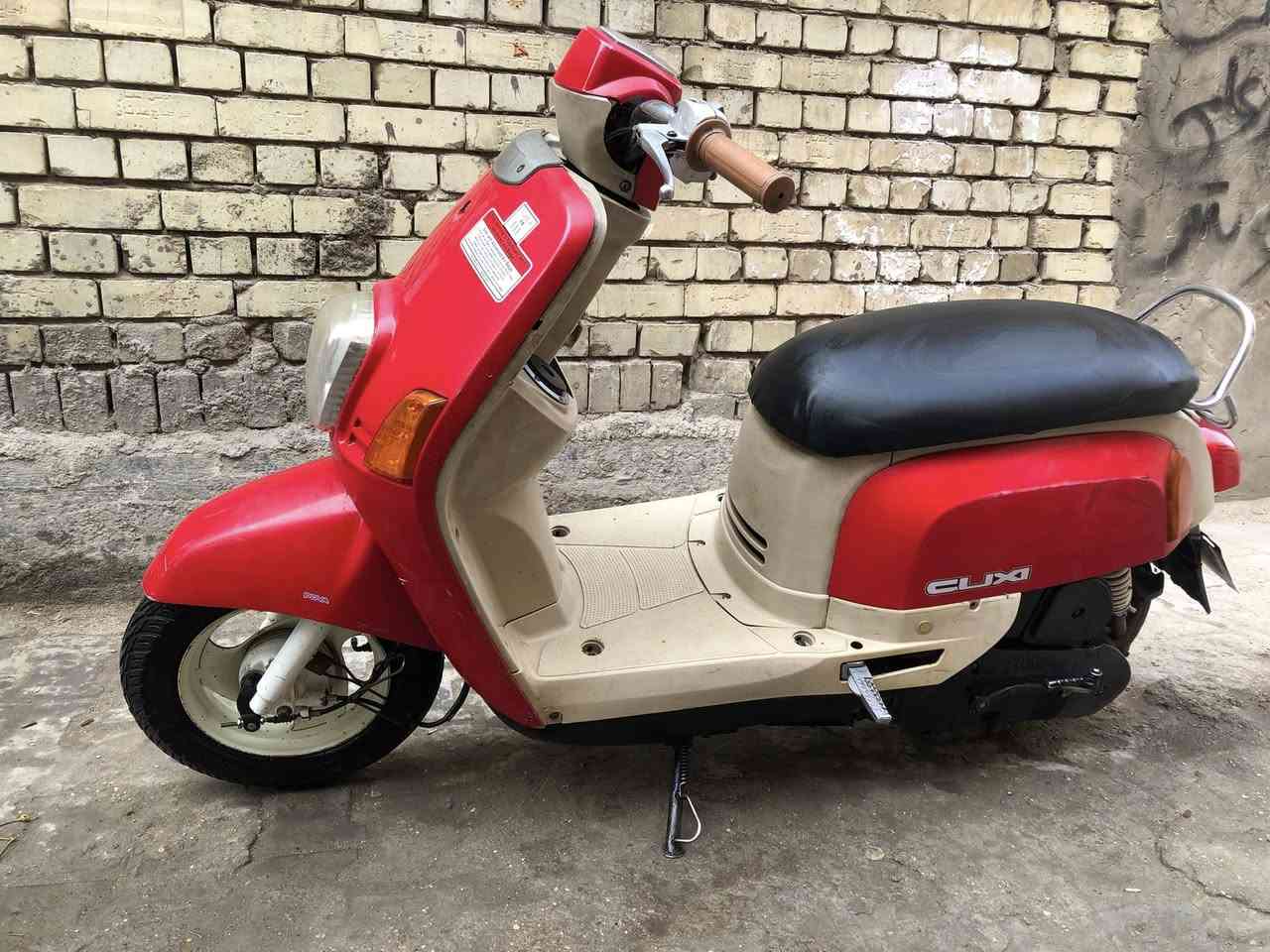 بوليس كابريتى بيهى ونه بالاكسل فقط
مكينه مكفوله لا نضوح ولا صوت ولا دخان ناعمه مبدله لاستيك ولف فقط 
كفرات بلاديه نضافتهن ٩٠ بل 💯 ختم واحد 
كهربائيات كله شغاله منطول لطول 
دبلات تايرات لوك طسه ناعمه كلش 
سعر 500 الف بيهى مجال قليل استفسار اكثر اتصال ☎️ *********** بغداد الكريعات
