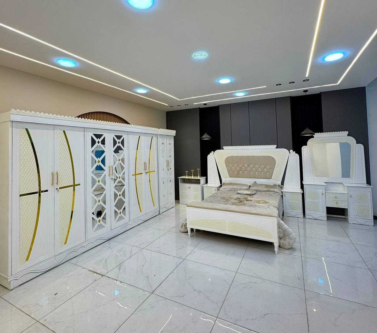 💎شركه الوسيم 💎♦️3♦️
حصرياً الموديلات الجديدة والمميزة

غرف نجاره قتصاديه 🛌

متكونه من 9 قطع مميزه 

الكنتور ارتفاع 240 طول 320 

مع الزاويه مجموع الطول 4 امتار 

السمك الخارجي للغرفه 5 ملم انديف

والسمك الداخلي 3 ملم معاكس ابيض

💎للحجز واتساب ***********💎
 #غرف #نجارة #اثاث #توصيل
