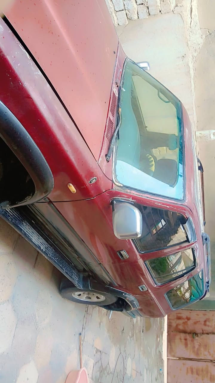 تويوتا سيرف ١٩٩٢
كير اوتوماتيك ومحرك جمرة

تخم تايرات و ركنات جديدة

تحويل ثاني يوم صاحبها بالتنومة

السيارة بالزبير

السعر ٣٥$ وفيها مجال

***********
