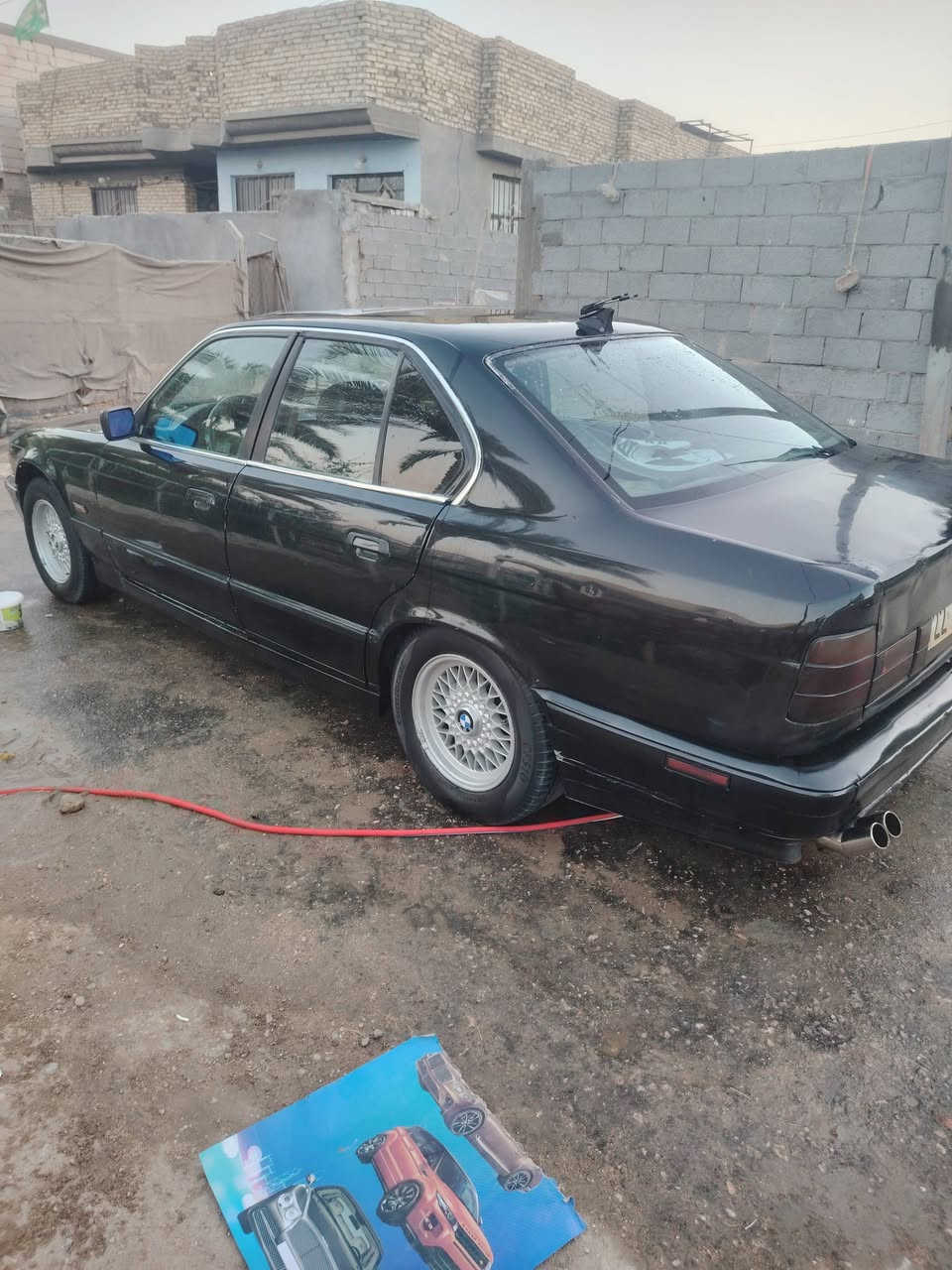 السلام عليكم بي ام ٥٣٥ كير جديد السياره حلوه وكاله بسمي تريد تحويل تريد وكاله ترهم بيع وترهم مراوس سعر ٤٥ وبي مجال بسيط حك الجيه ***********
