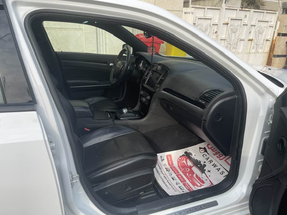 كلايسلر C300 موديل 2023 السياره فول الفول  الاتصال ***********
