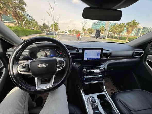 #اسعار_مميزة
Ford Explorer 2021🔥
حجم المحرك 4 سلندر توربو(2.3L)
عداد المسافة 120 كيلومتر
عدد المقاعد (7) راكب
المواصفات LIMITED:
بصمة تشغيل
بصمة ابواب
صندوق شفط كهربائي 
كشنات جلد vip
كشنات تدفئة / تبريد
رادار أمامي(تحديد مسار)
رادار جانبي (نقاط عمياء)
رادار خلفي(تحذير من الاصطدام)
حساسات خلفية وامامي+5 كاميرات
كير ماوس
اوتو هولد Auto hold
أوتو ستارت Auto start
أوتو ستوب Auto Stop
هاند بريك بصمة
تبريد مركزي 
شاشة كبيرة لمس 
Apple Car Play
Android Auto
تحكم وضعيات القيادة (Drive Modes)
مانع انزلاق+ABS
تحكمات استيرن
منافذ USB+AUX
وبقية المواصفات المعروف
السيارة بيها  جاملا سكن مصبوغ شبر فقط فقط 
بدون دواخل
البجم  كبس شركة
للسعر 245$
 فقط 

***********
*********** أربيل
