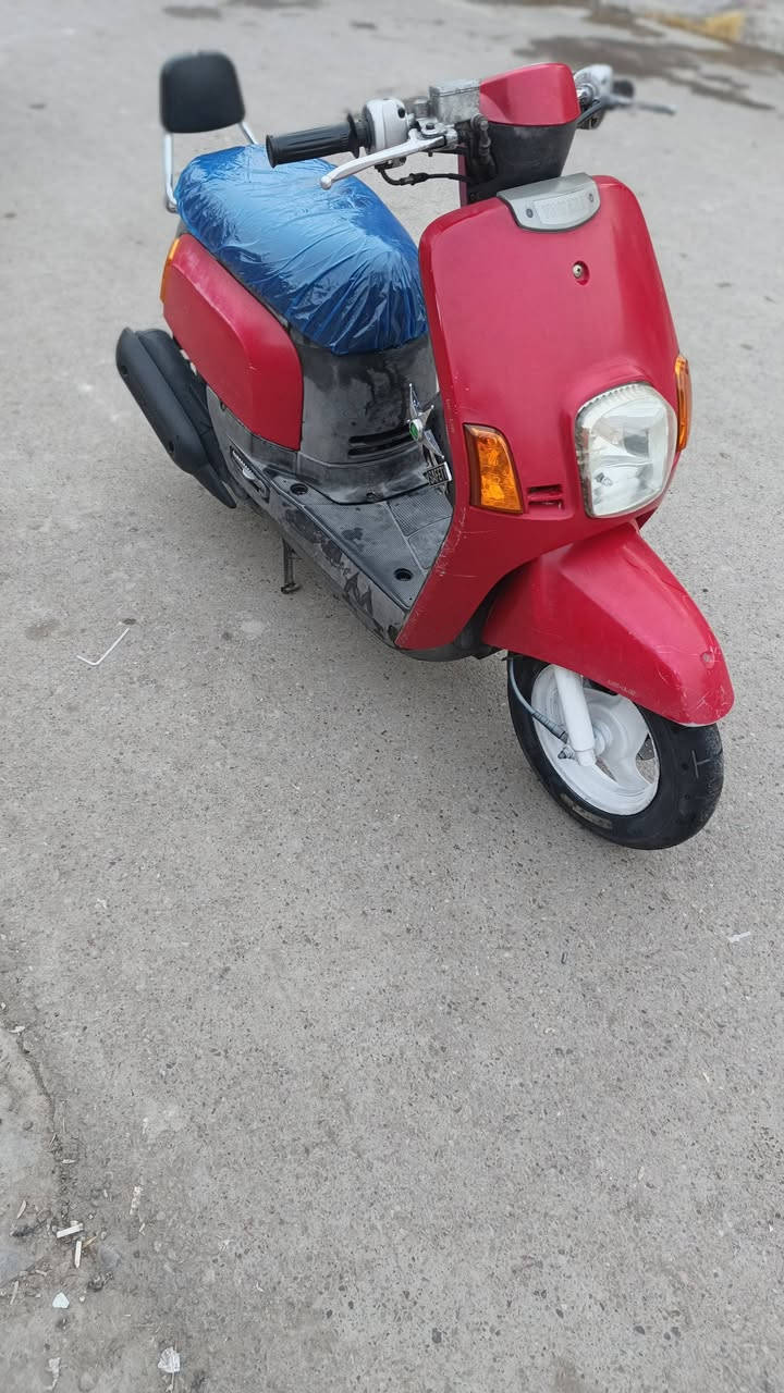 سلام عليكم بوليس 120كابريتر دراجه كفاله عامه دراجه رمبه صارلها ٢٨يوم من نازله دراجه ختم واحد ويه المكينه جيب ١٠فيتريه وفحص كيجات شغاله لتكلي شبيها كفاله دراجه رمبه السعر ٦٥٠المكان بغداد الحسينية مال راشديه اوراق كامله ***********
