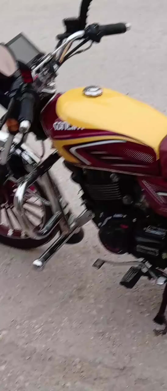 دراجه للبيع موديل 25 زنجيل  محرك 200    ***********
