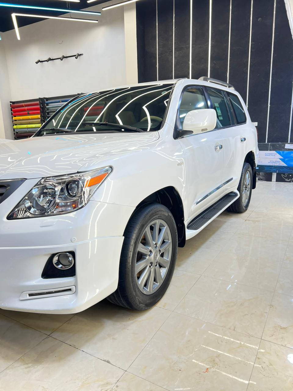 لكزز LX570_ LEXUS 
موديل 2010 بريم بريم اصل باب اول
سيارة كفالة عامة من صبغ وتبديل كلشي كفالة
 
 بسمي سنوية لل 2030

مواصفات 
جكات 
شاشات 3 بلاديات
رادار امامي + جانبي
كشنات حار + بارد + ثنين كراسي كهرباء
كشن سايق خزن مموري
اربع كامرات 360 
ستيرن كهرباء خزن + ستيرن تدفىء
اتو بارك تصفط وحدهي
13 سماعة + دمام 
كشنات خلفية كهرباء 
تشغيل عن بعد 
فتحة بل سقف
سيارة غراض شركة كلهة وياهة كارتونة من شركة  هيتفونات سماعات بلادية + ريموند شاشات  كومة بيهة غراض بلادية كل نقص مابيهة كلهن موجودات غراضهة بلادية
بصمات اثنين مع كودات 
اعلى مواصفات بل لكزز فول للاخير
بيع او مراوس
***********
***********
