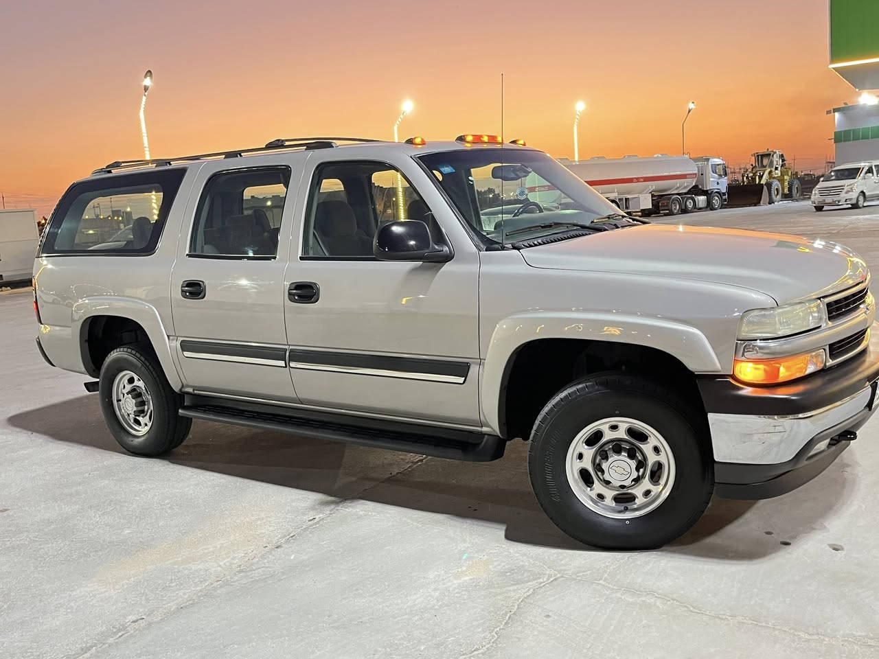 ﷽
‏‎ماشاءالله تبارك الرحمن 

‏سلام عليكم شوفر ليت كفاله عامه ضربه وصبق وتبديل وعيب شرعي مكينه 6100 كير 1000 جدد تخم تاير برجستون تبريد ثلج دواخل كارتون سياره جديده بمعنه الكلمه وجاهزه من كلشي رقم بصره نكليزي سنويه مجدد 30 تحويل ثاني يوم السعر 170 رقم الهاتف *********** العنوان البصره
