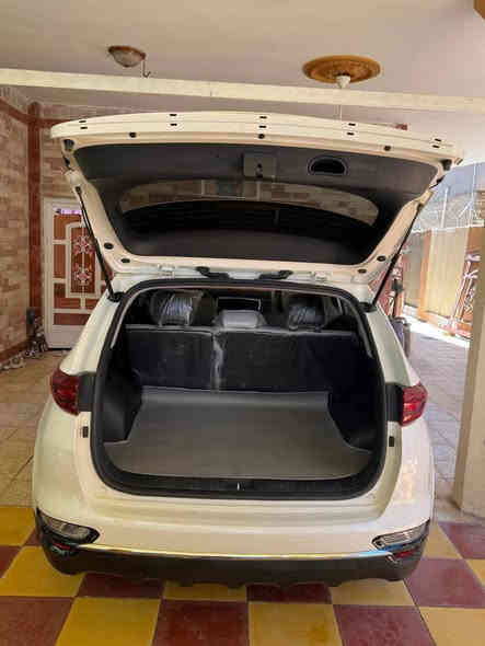 سبورتج خليجي 18
محرك 2000
ماشيه 123
بدون حادث ولا صبغ 
بكلايت لدات 
يدات نيكيل 
حساس امامي خلفي 
تحكم ستيرن جهتين
تبريد شاشه مناخين
تبريد قطعتين
مري شفط 
بابل مكان لسياره
 لتواصل ***********
