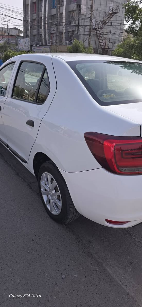 سلام عليكم سمبل ٢٠٢٠ رقم بغداد هزة جديدة سنوية ٢٠٣١ جاهزة من كل شي محرك جديد بعده بالضمان ادامة كاملة لكل شي بيها بيها باب الامامي الايمن صبغ والخلفي بارد وبيها جاملغ امامي بارد جهة السايق ماشية ١٣١ السعر ٨٣ 
بيها مجال بسيط 
بغداد السيدية ***********
