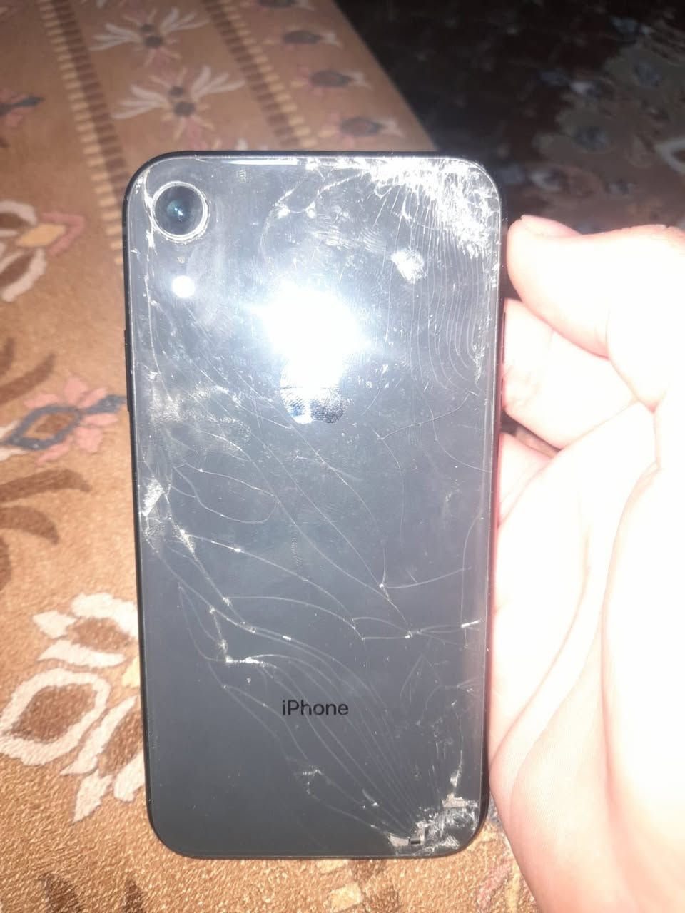 ‏السلام عليكم تلفون￼ إكس أر ‫￼ذاكرة 64 ‏￼ ‏بطارية 78 جهاز ‏مبدل شاشة اصلية ￼ الجهاز نظيف السعر خاص اتصل على الرقم ***********￼￼
