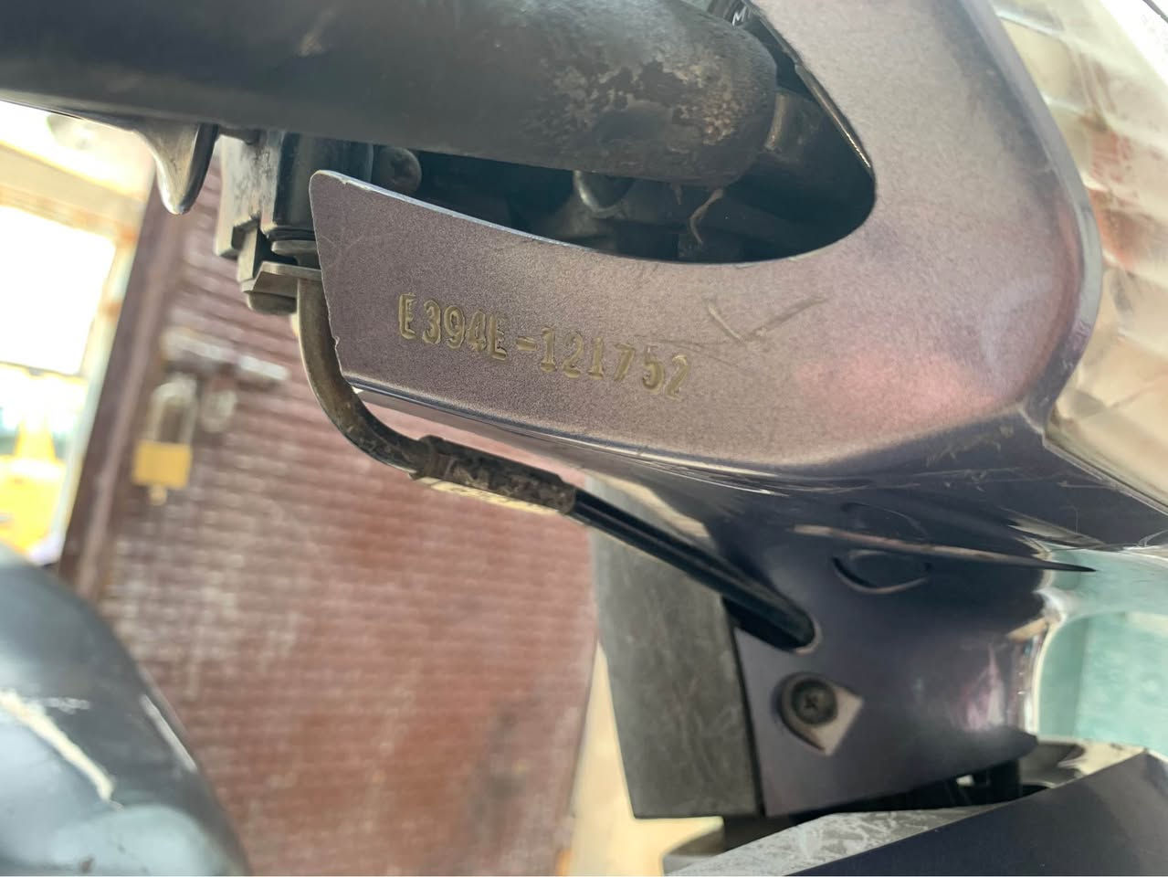 سكنس فحل كامله سلف هندر نكره الدراجة كامله كلها ابلاديه وختم واحد ابريكات دبلات تايرات كله ابلادي ونضيف كهربائيات كلها شغاله اوراقها موجوده الدراجه المحرك لاصوت لاتبخير لانضوح ناعم وابلادي كابريتر وسلف ابلاديات ما مفتوحات جيب وياك عشر فيتريه السعر 550 مكاني بغداد العبيدي شهداء الثالثه*********** بغداد, العراق
