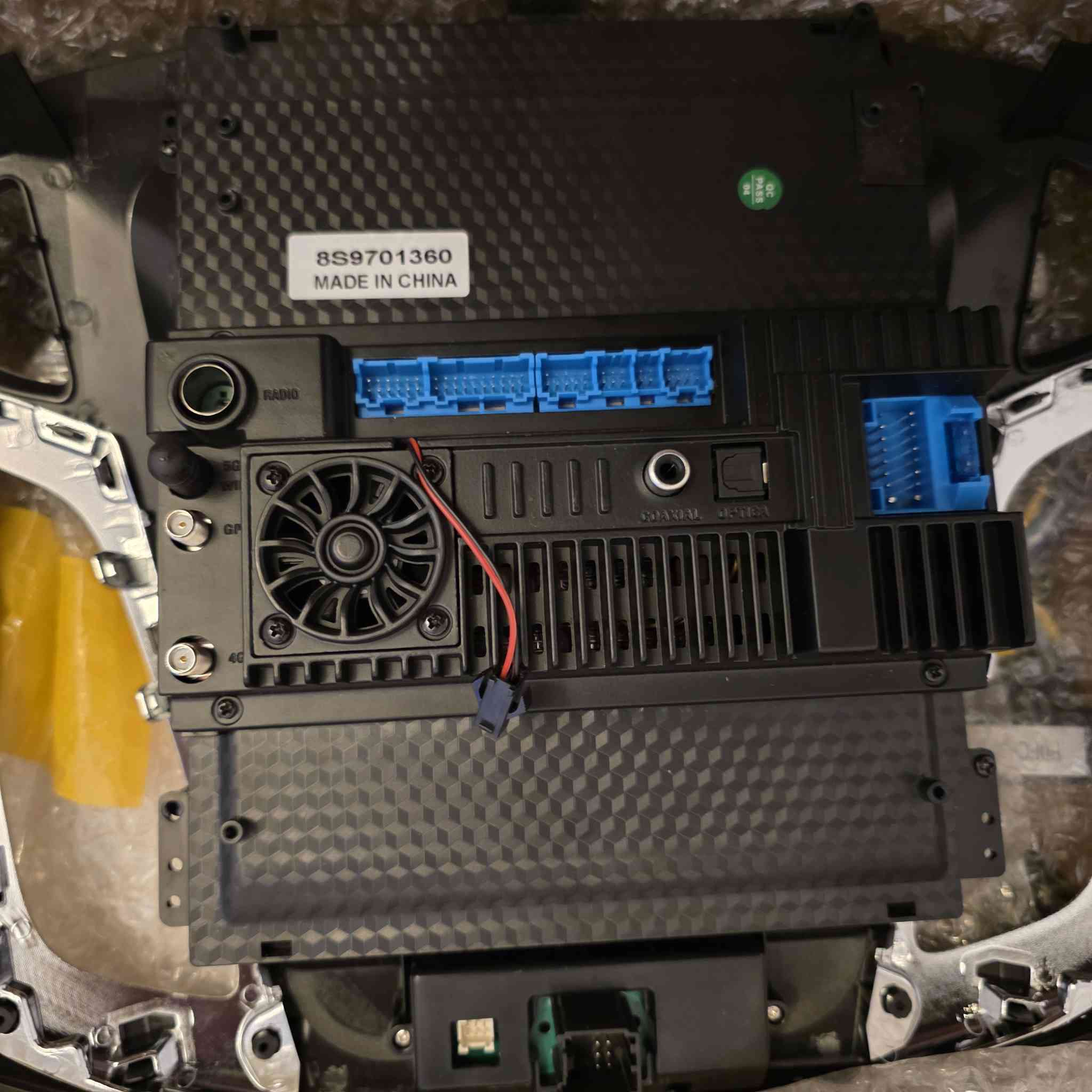 شاشه حجم ٩.٧
رام ٨ 
ذاكره ١٢٨
تدعم شريحه سيم كارت 
كامرا ٣٦٠ درجة 
٩٥ الف قفل


**إذا كنت صاحب هذا الإعلان وتريد حذفه لأي سبب، رجاءا أرسل رسالة إلى الدعم الفني**