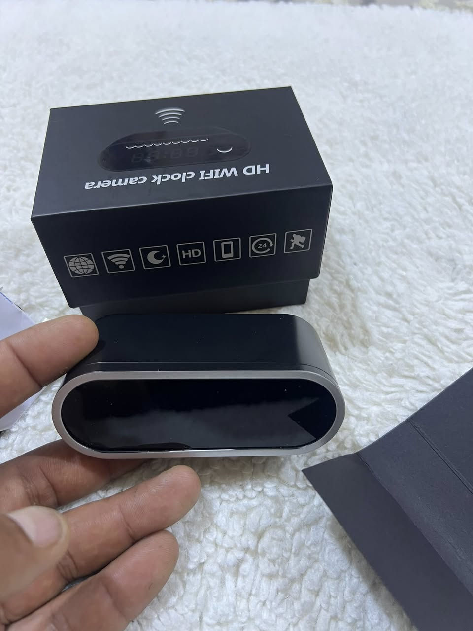 🔒 أمن منزلك بذكاء وخفاء!
هل تبحث عن الأمان الكامل دون لفت الأنظار؟ إليك كاميرا المراقبة المخفية على شكل ساعة مكتبية رقمية — الدمج المثالي بين الأناقة، العملانية، والحماية المتكاملة.
✨ الميزات الذكية الأساسية:
 👁️ تصميم مخفي تماماً: تظهر كساعة رقمية عادية وأنيقة للمكتب أو غرفة النوم، مما يجعلها غير ملفتة للانتباه نهائياً لحماية قصوى.
 🌐 اتصال Wi-Fi وبث مباشر: يمكنك ربط الكاميرا بهاتفك المحمول ومتابعة بث مباشر لكل ما يحدث في منزلك أو مكتبك من أي مكان في العالم ومن خلال تطبيق خاص.
 🎬 دقة عالية HD: تمنحك صورة واضحة وتفاصيل دقيقة لرصد التحركات بوضوح تام.
 🌙 رؤية ليلية متطورة: مراقبة مستمرة حتى في الظلام الدامس بفضل مستشعرات الرؤية الليلية المخفية.
 🏃 مستشعر ذكي للحركة (Motion Detection): ترسل الكاميرا تنبيهاً فورياً إلى هاتفك بمجرد رصد أي حركة غريبة في المكان لتتحرك بسرعة.
 🔋 تسجيل متواصل 24/7: تدعم العمل أثناء الشحن والتسجيل المستمر على مدار الساعة لضمان عدم تفويت أي لحظة.
💡 لماذا تختار هذه الكاميرا؟
لأنها تجمع بين وظيفتين في جهاز واحد: ساعة رقمية تجمّل المكان، وعين ساهرة لا تنام لحماية أطفالك، وممتلكاتك، ومراقبة العمل بكل سلاسة وأمان.
📞 احصل عليها الآن وضاعف أمان عائلتك وممتلكاتك!


**إذا كنت صاحب هذا الإعلان وتريد حذفه لأي سبب، رجاءا أرسل رسالة إلى الدعم الفني**