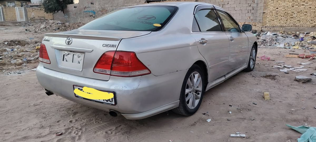 شاهينه ادوات كصتين اثلث السياره متومه طبق الاصل وي شاصي انكليزي شمالي سياره جاهزه مكينه كير حداديه تبريد اتلث دگم شاصي ٨٢ گير  s كشنات حضن كهرباء حساسات فول السياره بيع مستعجل سعر مناسب مكان ناصريه
***********
