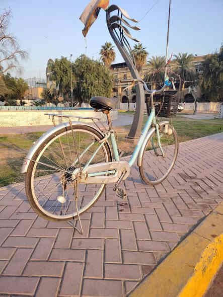 سلام عليكم
للبيع بايك بناتي حجم 26
لون مميز 
بايك كامل مكمل من كلشي 
 دسك دهني خلفي
سلة امامية
لايت امامي 
صنع ياباني اصلي ومختم 
 السعر 80 وبي مجال 
للتواصل ***********
