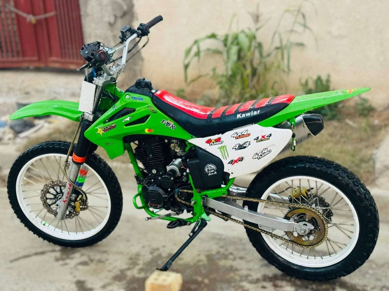 قفاز كايور 2020للبيع دراجة شلعة فولل سلف هندر شغال السعر 850بيهة مجال بسيط 
*********** واتساب فقط
*********** خط فقط
