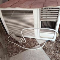 مكيف شغال • عليه مجال