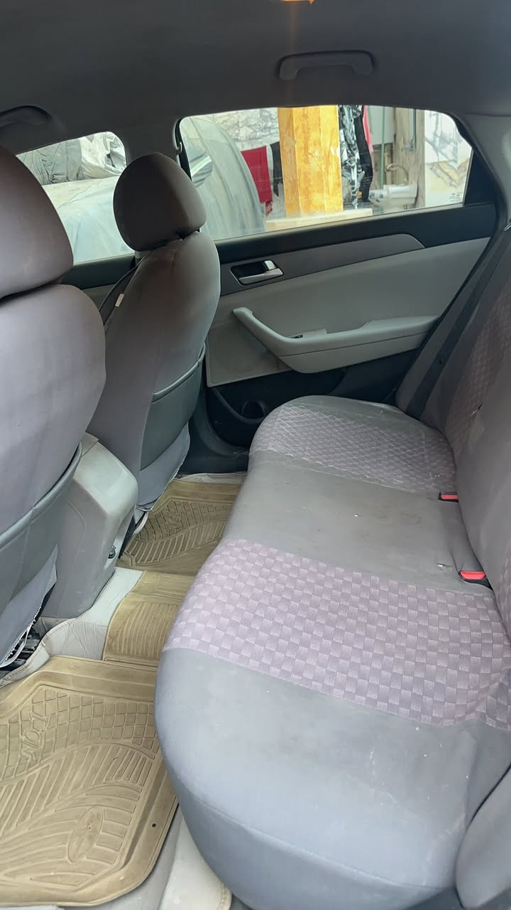 للبيع سوناته 
موديل 2015
وارد امريكي 
رقم ذي قار بسمي تحويل ثاني يوم 
حادث جاملق وبنيد وبيه مكانات صبغ 
السعر 100$ وبيه مجال 
مكينه 2400
شاشه اندرويد
كامره خلفيه 
حداده جديده 
ماشيه 93 
تخم تاير 
تبريد مايشتغل 
مكينه مفتوحه مبدل بيه كاز كيت
مكان السياره قضاء المدينه 
***********
***********
