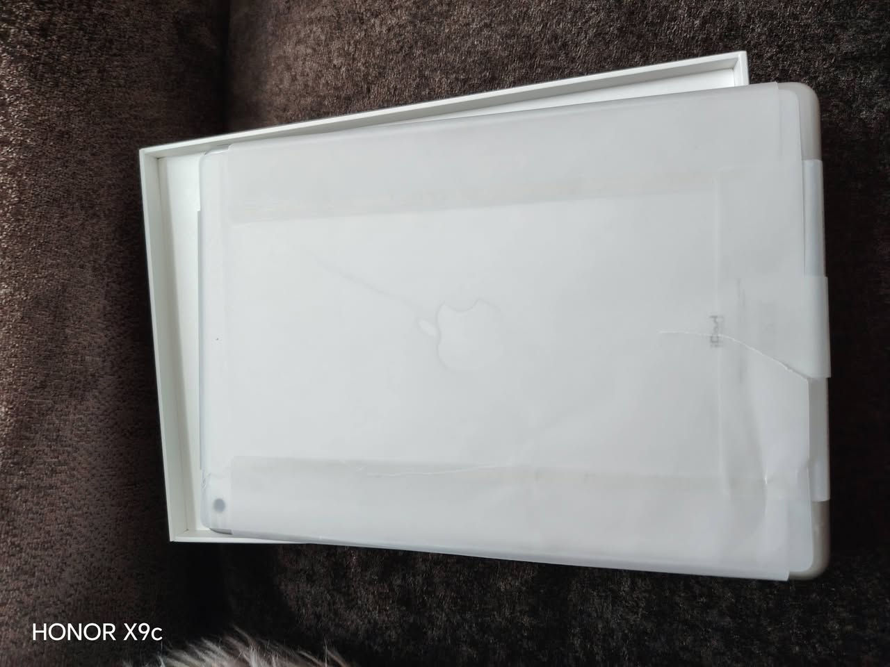 السلام عليكم ايباد 9 بدون تصليح نضيف أستعمال شخصي للبيع ذاكرة 256
سعر350 وبي مجال 

***********
