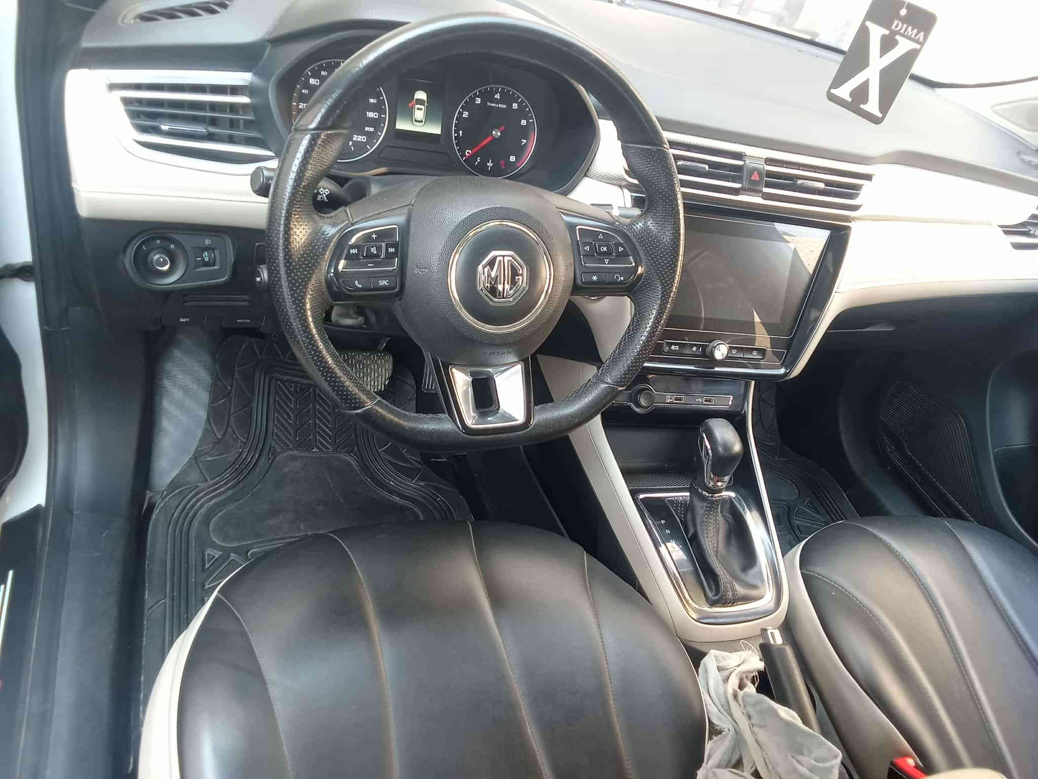 السلام عليكم  MG5 للبيع كومفورد مواصفات حساسات كامره بصمه السياره مكفوله من الضربه والصبغ موديل 2023 السعر 105 وبيها مجال بسيط الشراي يتصل ‏‪***********‬‏
