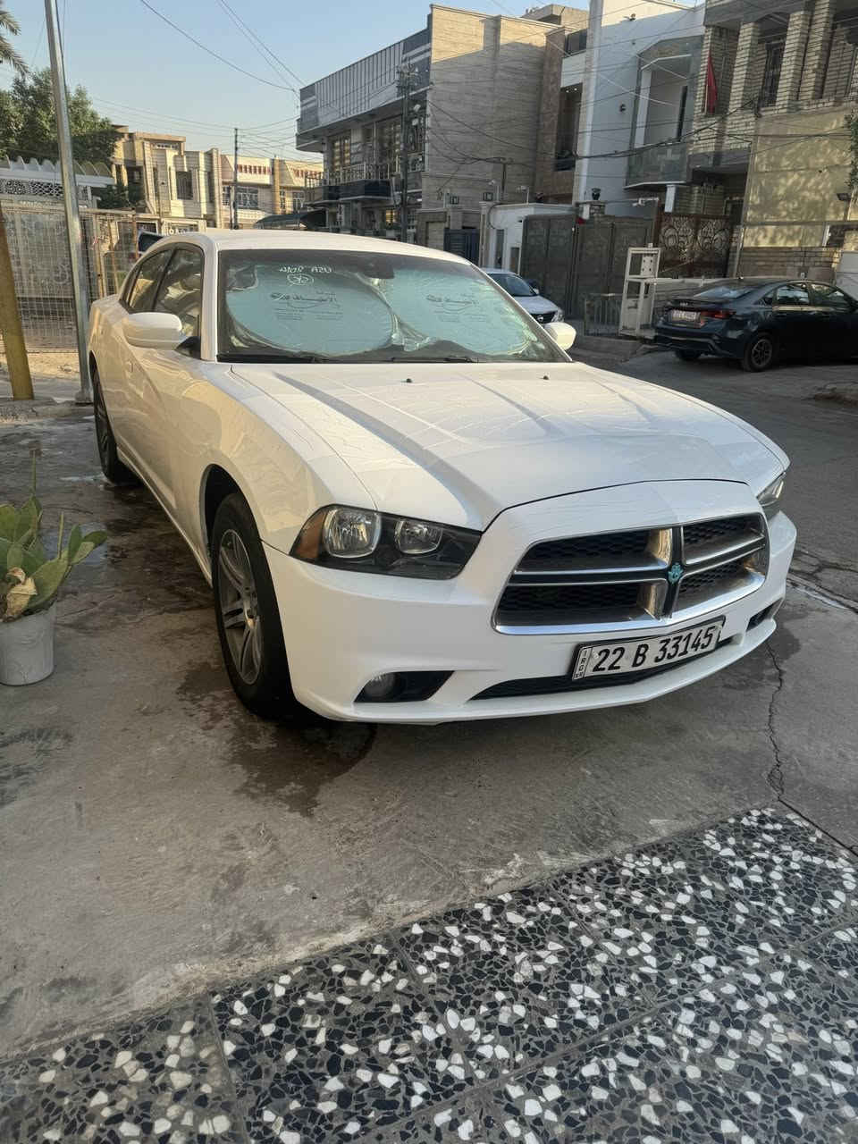 دوج جارجر سياره خليجيه مديل 11
مكينا كير اكسل تخم تاير بيها اذا مو جديد اني اشدلك تخم 
تبريد صدر كله جديد باتري قبل شهر شاده 
السياره رقم اربيل ابسمي تريد تحويل تريد وكاله سنويا ما ساقطه  وترايك وين ما يعجبك روح
السياره بيهه صبغ جاملغ الخلفي ع كد شبر من اكلك شبر يعني شبر والباب وره صدر ربعه بي صبغ فقط 
السياره عليها نصبه وترايل يخبل
فقط بيهه ملاحضه ملاحضه بدايت كاردن لو بيها دجه مال كير وحده من ثنين بيها فقط بل مشي رجه
المكان بغداد حي اور 👍👍
رقم ***********
***********
