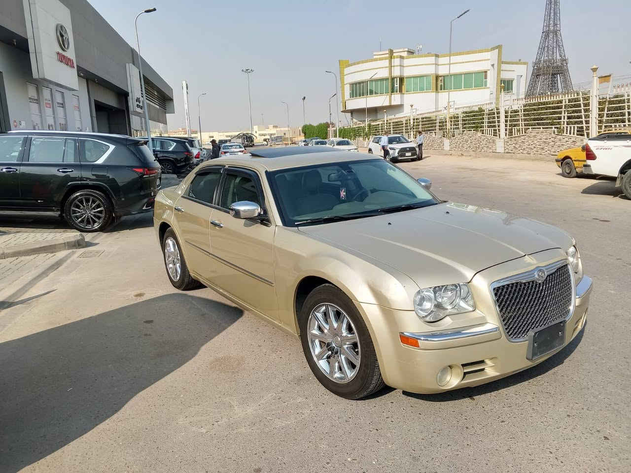 #ادوات_ادوات بدون كصه بدون مراوس
#للبيع_كرايسلر_أوباما_2010
​نظافة تامة (گير  ومكينه واكسل كفاله ).6V  مكينه 3.5
​المواصفات: فول 1/1فتحة، تبريد ثلج، تحكمات 
​السعر: 72ورقة.​المكان: البصرة.للاستفسار: 
***********
***********
