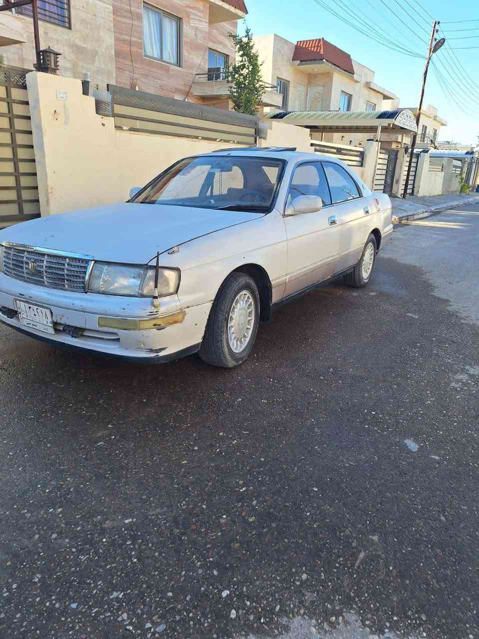 بطه منفصل 
1993 بسمي شرط التحويل 
سياره شوفت العين 
كير محرك شرط 
تبريد ثلج شرط 
كراسي كهرباء 
كهربائيات كلها شغاله شرط 
عضمتها كلش حلوه
مكان سياره تكريت 
سعر 38 بيها مجال قليل 
اتصل ‏‪***********‬‏

