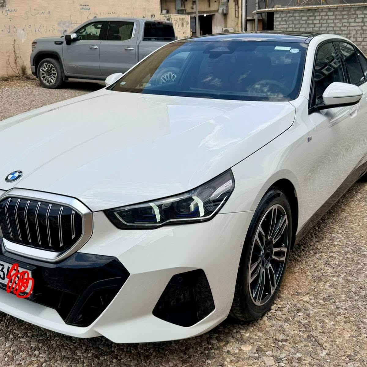 بي إم دبليو 520i 2024

رقم أربيل الموديل: 2024
الفئة: 520i
الوارد: وكالة شركة العروش
الممشى: 20,000 كم فقط

السيارة بحالة ممتازة وكلين تايتل، وتحت كفالة الشركة مع خدمات الصيانة لمدة 5 سنوات.

التفاصيل:

- يوجد PDR بسيط جداً بحجم بستة ونصف تقريباً في باب السائق
- كير ومكينة وكهربائيات بشرط
- لا توجد أي مشاكل أو ملاحظات على السيارة

المواصفات:

- بصمة
- فتحة سقف بانوراما
- مقاعد جلد
- مقاعد كهربائية
- تدفئة مقاعد
- شاشة كبيرة
- كاميرات
- رادار
- نظام المحافظة على المسار
- ناقل حركة إلكتروني
- فرامل إلكترونية مع Auto Hold
- إنارة LED
- Apple CarPlay
- العديد من المواصفات الأخرى

💲 علق سوف يوصلك الرسائل سعر 

رقم الهاتف: ***********
