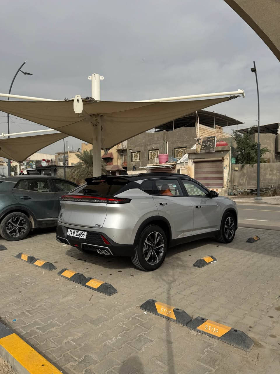 دونك فينك ميگ   رقم بصرة شبه مميز باسمي ضمان شركه ليث العبيدي ٦ سنوات و200000كيلو متر  محرك نيسان روج السياره ماشيه ٢٠ كيلو
التصميم الخارجي للسياره جدا عصري ورياضي  تحتوي السياره على اضاءled
مع التحكم بعدسه اللايت وجناح رياضي 
وصندوق كهرباىي السياره بيها نضام اتزان بالمرتفعات يعني بيها نضام يخليها تمشي المرتفعات بكل سهوله ونضام تثبيت سرعه محرك 1500 تيربو بعزم دوران ٣٠٥ نيوتن يعني طياره بناقل حركه ٧ سرعات يعني كل ١٠٠ كيلو ٧ لتر  طبعا السياره بيها مواصفات أتحدى اي ماركه بيها وكلش هواي سبب  بانوراما مع سقف اسود اعلى فئه بالميك 
السياره كملت ١٨٥ ويه ترقيم وجاهزه وربع ماتصرف عليها من كل نواحي
السعر لبيع ١٧٥ وبيها مجال
رقم الهاتف *********** البصرة, العراق
