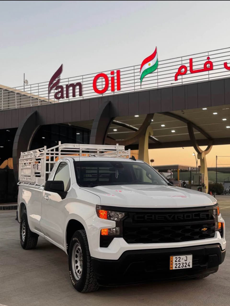 Chvarlet silverado 2022 
پشت و پێش کەپس 
گێر ئۆتۆماتیک و عادی بەصمە و شەغال 
یەک دەرگا و چالمغی پێشەوە بۆیاغە 
بێ ناو بەشەرت 
سەیارەکە یەک دەست بووە لە کوردستان ماڵی دۆستە 
بێ کەموکوڕی بێ تەقە و ڕەقە مەکینە ٢٧٠٠سس ، ٤ پستۆنی تۆربۆ 
نرخ ١٨٣ 
شوێن ڕانییە 
ژ. *********** رانية, السليمانية
