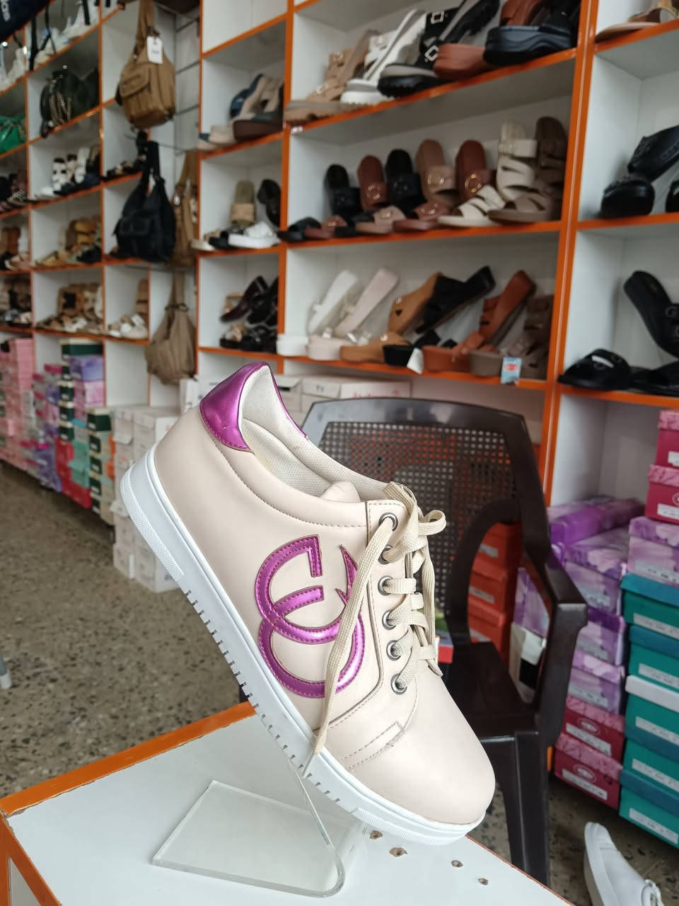 عروض الكنز للاحذيه والحقائب النسائيه
تران شوز بناتي نسائي
سعر القطعه 3الف
سعر القطعتين 5الف وثلاثه هديه وكميه محدوده
العنوان الأنبار قضاء هيت مقابيل بلديه هيت الجديده مباشر الاستفسار *********** وكُل الهلا بيكم#الانبار_قضاء_هيت
