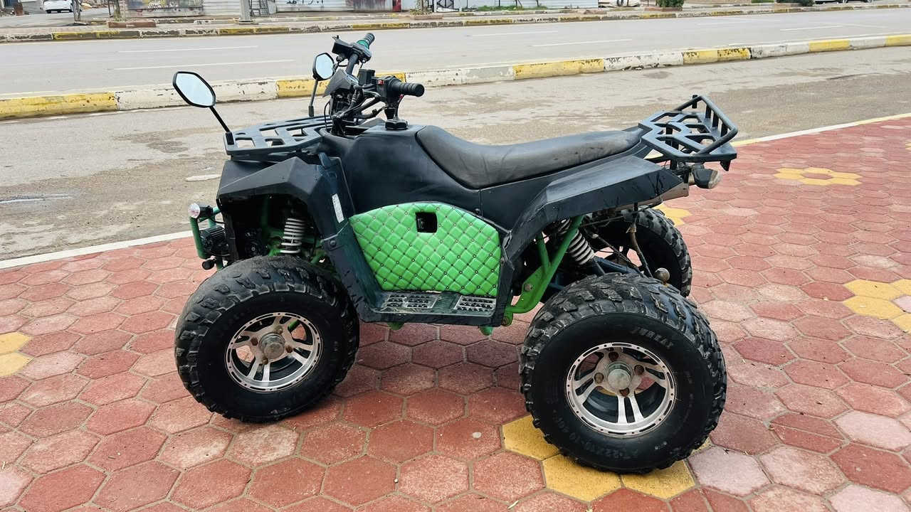 دراجه رباعية للبيع
حجم كبير
المكان الرمادي 
رايدها ب مليون و٣٠٠ 
اشتريتها ب ٣ ملايين بوقتها


**إذا كنت صاحب هذا الإعلان وتريد حذفه لأي سبب، رجاءا أرسل رسالة إلى الدعم الفني**