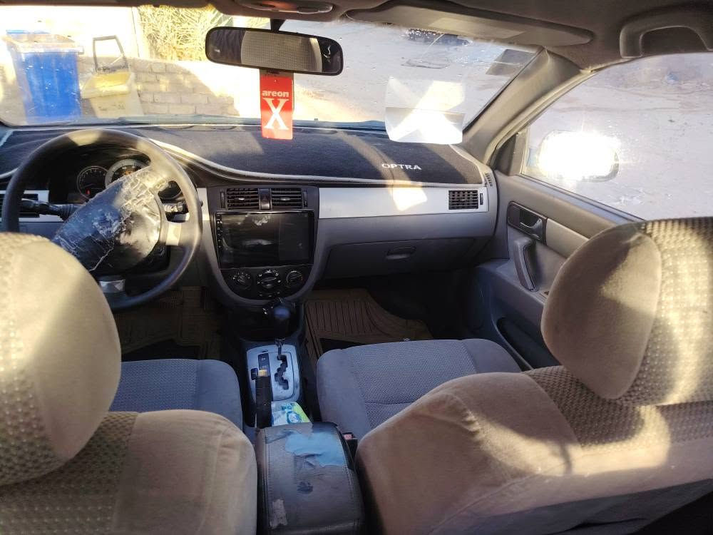 اوبترا فورنزا اوتو رقم بغداد  هزه جديده سنويه لل30 مكينه 2000 االمرغوب تبريد ثلج 🧊 مكينه وكير مكفول مصبوغه عام بدون دواخل اثر جراد مابيها نقص برغي كلشي شغال بيها
شاشه اندرويد +كامرا 
حداديه امامي وخلفي 80 ٪
سنتر لك شغال  شلعه فول
مكان السياره كربلاء
سعرها 58 وبيها مجال للشراي 
*********** كربلاء, العراق
