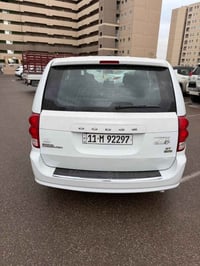 دوج كرفان 2020 وارد امريكي حادث جاملغ وقبق جنطه GT فول مواصفات محرك كي...