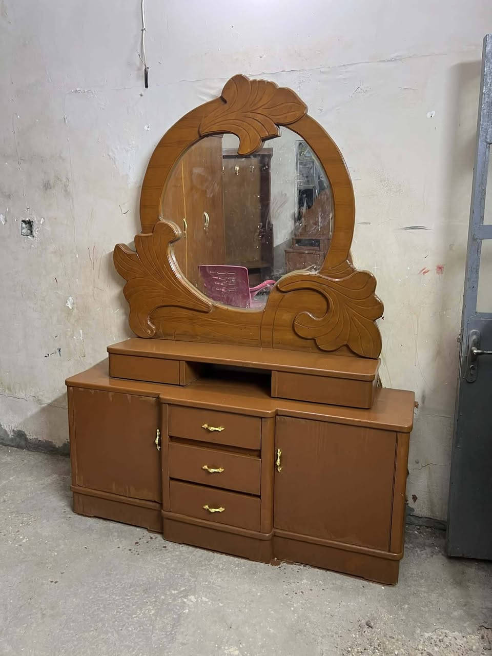 غرفة نوم نضيفه مكانها حله ابو خستاوي السعر 300 استفسار استفسار الاتصال ***********
انا مكلف بالنشر
