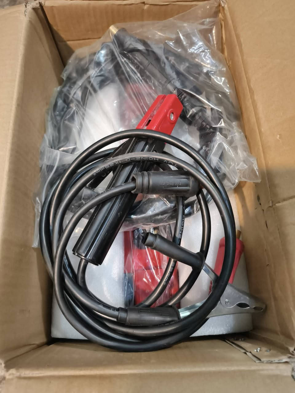 مكينة لحيم ولدن + ميگ جديده كارتون 250 امبير للبيع مكاني البصره،،السعر 100 الف،،،،،كامل ملحقات،،،،


**إذا كنت صاحب هذا الإعلان وتريد حذفه لأي سبب، رجاءا أرسل رسالة إلى الدعم الفني**