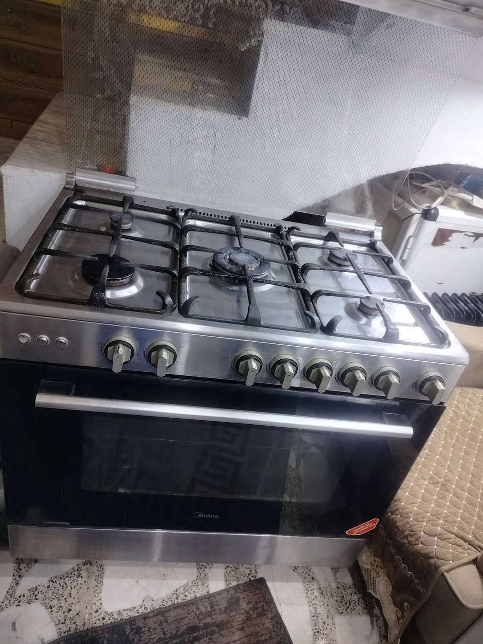 السلام عليكم اغراض بيت نضيفات
المكان حي الجهاد الرفاق
لاستفسار عاى رقم ***********
