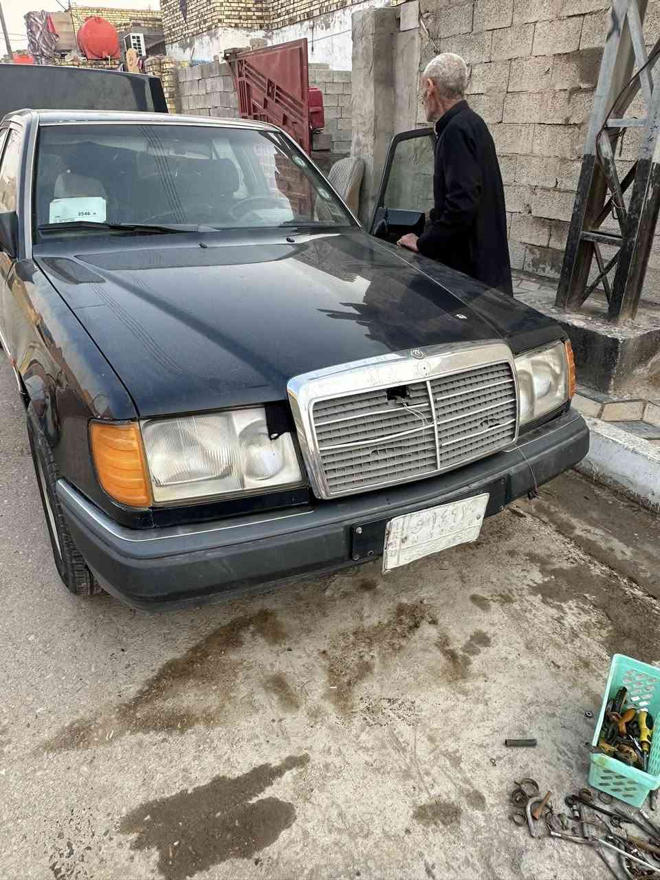 مرسيدس ￼كشرته حلوه ونضيفه البيع 

ميسان كحلاء
*********** ￼
