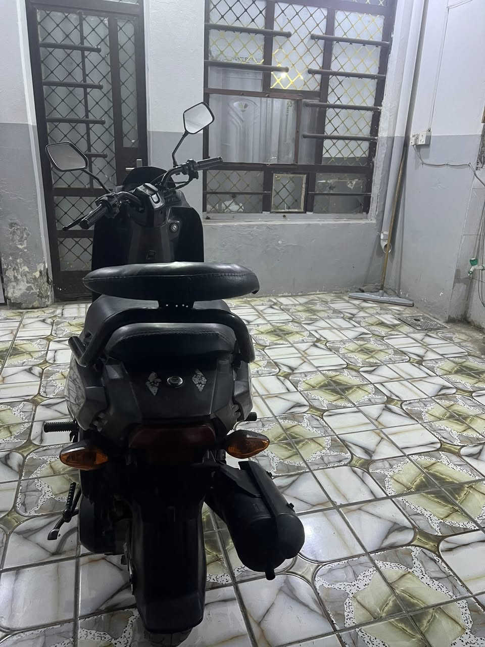 السلام عليكم دراجه هوندا ياباني مكينه خير من الله مكفوله عام مكاني بعقوبه التحرير شارع 40      الرقم ***********

السعر 700 الف وبيه مجال شي قليل
